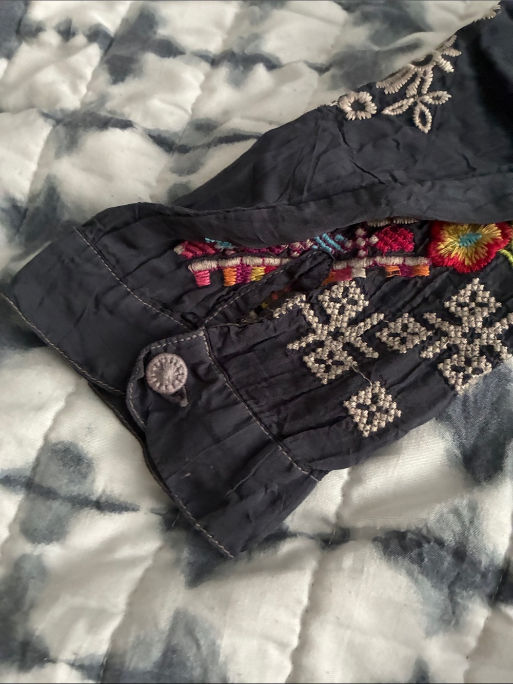 Johnny Was floral cardigan - Picture 4 of 8